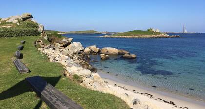 Charming house renovated all comfort, large enclosed garden at 100m classified ****