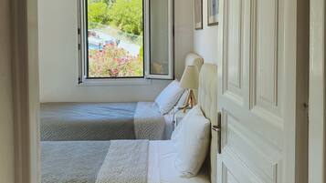 2 bedrooms, iron/ironing board, travel crib, WiFi