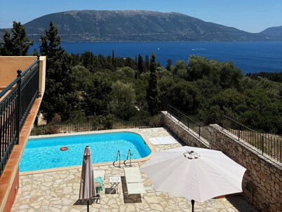 Amazing sea view,private pool,just super  MHTE 0458K91000420601,EVRETI, FISCARDO