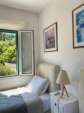 2 chambres, fer et planche à repasser, lit parapluie, Wi-Fi