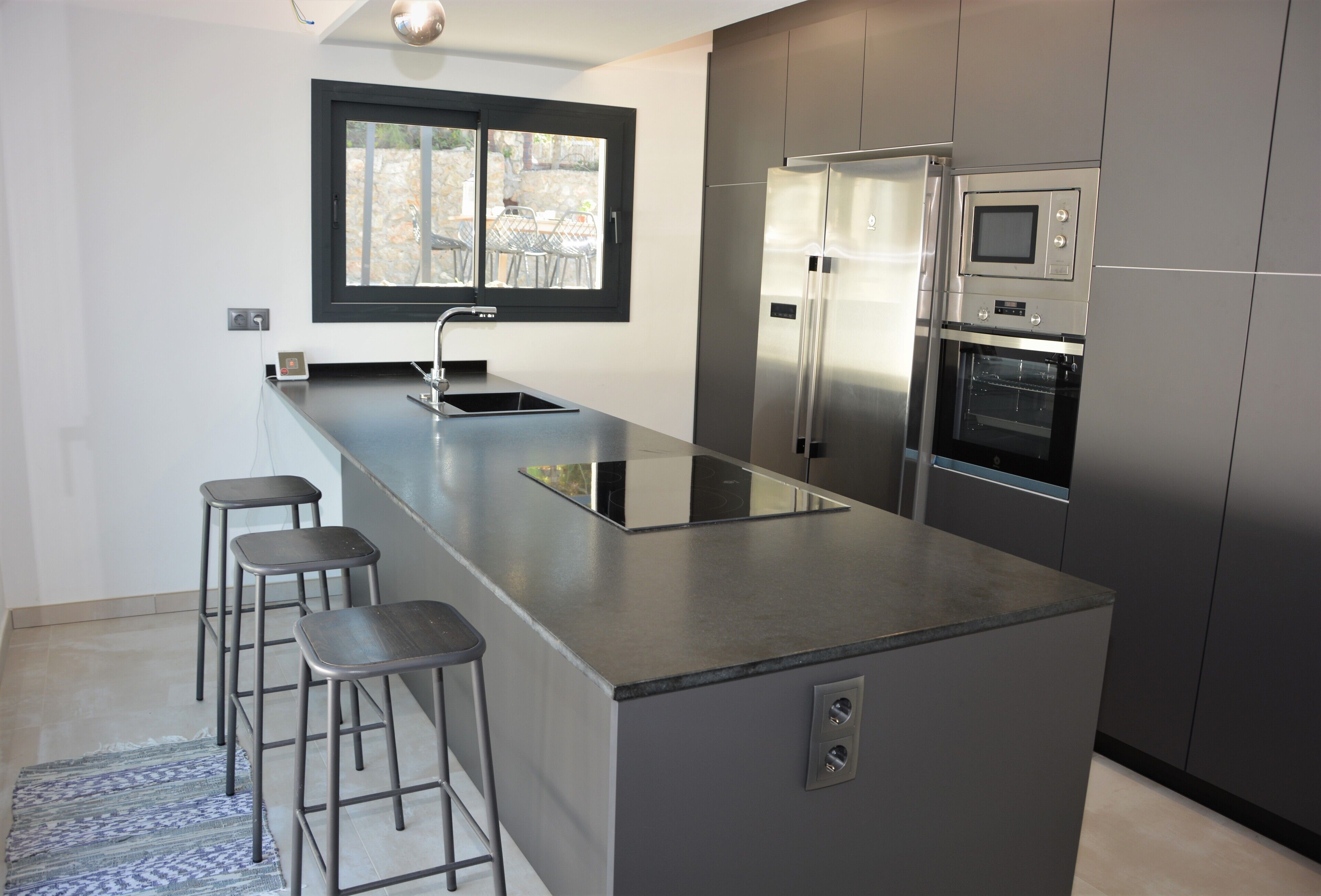 Villa Sitges Avril - 100% renovated in 2021. A/C 10 min. drive from Sitges