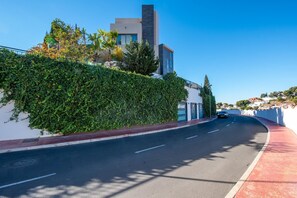 Exterior - Designer villa with pool and amazing views over the bay of Malaga (Málaga)