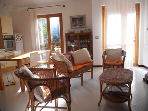 Smart TV, DVD player, books - Near the beach, the ideal base for a pleasant holiday, free wi-fi. (Alghero)