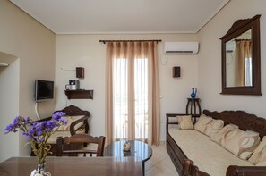 TV, DVD player, stereo