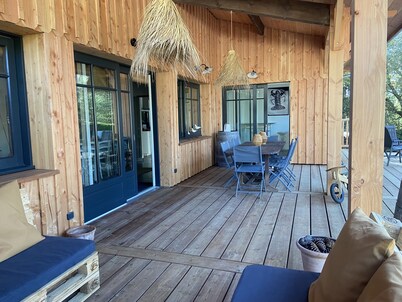 Villa 7 bedrooms, 12/16 people, 150 meters from the sea