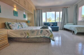 4 bedrooms, iron/ironing board, free WiFi, bed sheets