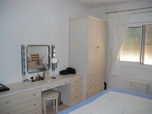 3 bedrooms, internet - Beautiful villa with private pool in the middle of nature. (L'Ametlla de Mar)