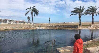 Appartement moderne vue sur mer, Ă 2 pas de la plage, prĂšs de Barcelone