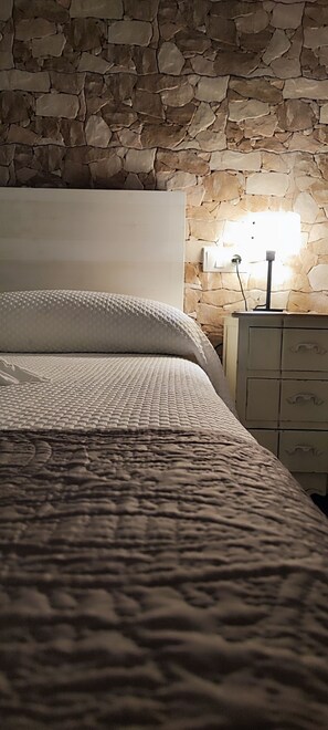 4 bedrooms, iron/ironing board, travel cot, WiFi