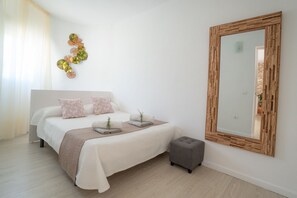 4 bedrooms, iron/ironing board, travel cot, WiFi - Villa CASA VERDE with private parking and swimming pool. WIFI, A/C, Terraces and BBCOA⭐⭐⭐⭐⭐ (sant francesc)