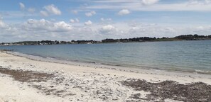Beach - Charming apartment on the 1st floor, St Goustan port of Auray. (Auray)