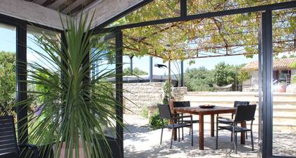 Les Moulins - Property