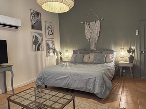 4 bedrooms, iron/ironing board, travel cot, free WiFi