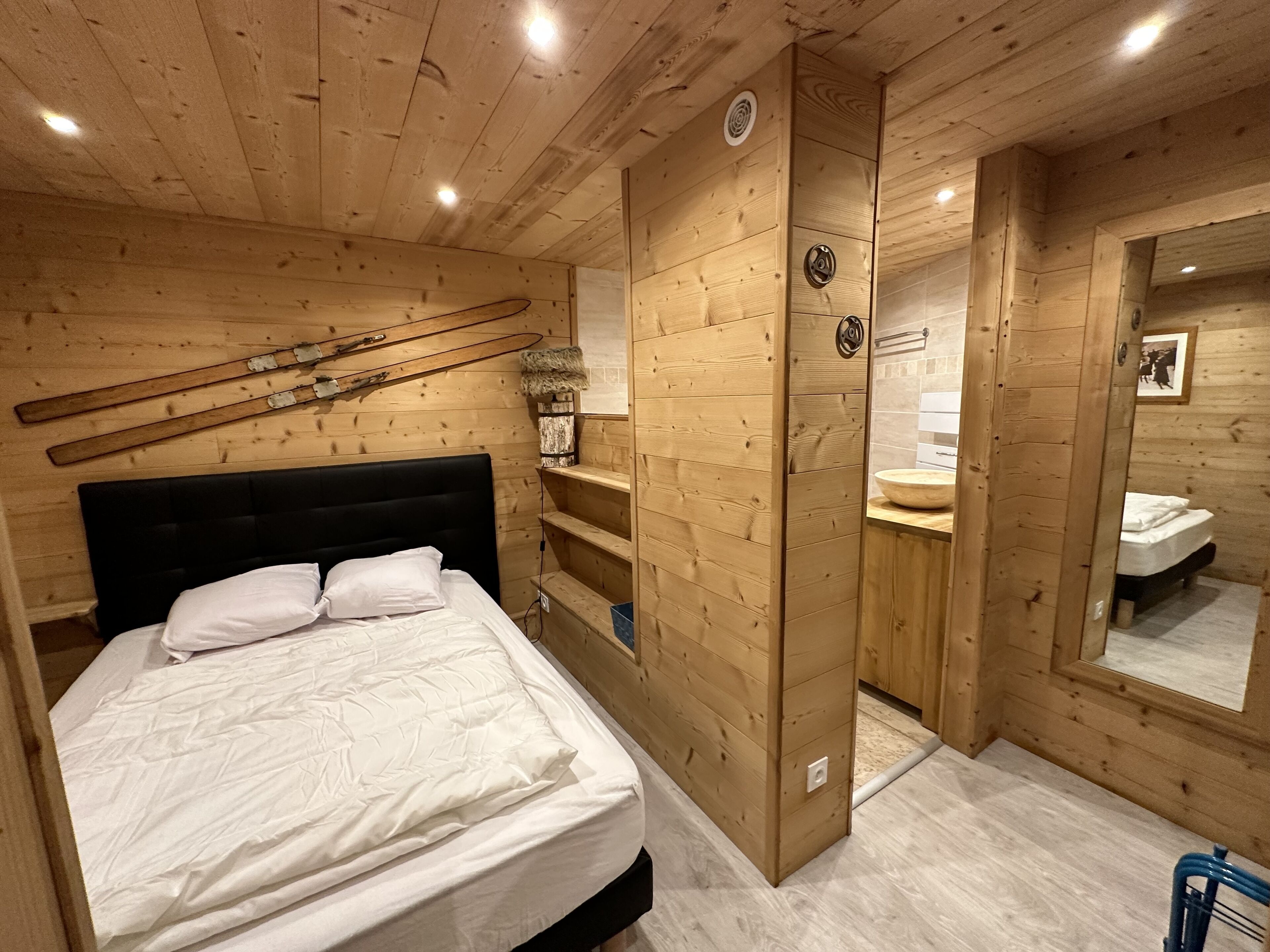 6 間睡房、熨斗/熨衫板、免費 Wi-Fi、方便輪椅出入