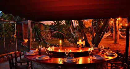 15 min. autolla/Sitges. Villa El Ranch. 5 min. kävelymatkan päässä rannalta.
