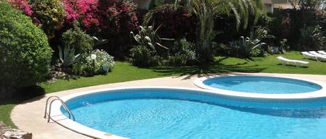 Alberca al aire libre