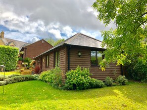 Exterior - Manse Cottage in Bladon, Woodstock nr Blenheim Palace and Oxford (Bladon)