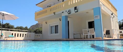 Piscina externa