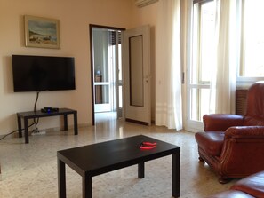 TV - Casa Munda Desenzano (Desenzano del Garda)