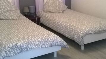 2 chambres, fer et planche Ă  repasser, lit parapluie, Wi-Fi gratuit