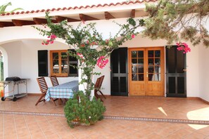 Outdoor dining - Villa With Private Pool Well Located (Ciutadella de Menorca)
