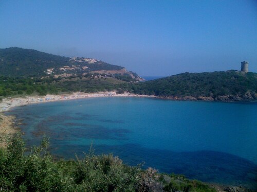 Detached house with 2 bedrooms, beautiful sea view and closed garden.