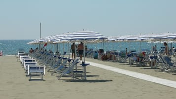 Chaises longues
