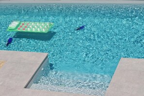 Piscine extérieure