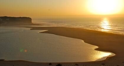 Superb 2BR Apartment on the Prestigious 5* Praia Del Rey Beach & Golf Resort.
