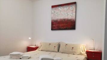 1 Schlafzimmer, Bügeleisen/Bügelbrett, Reisekinderbett, kostenloses WLAN