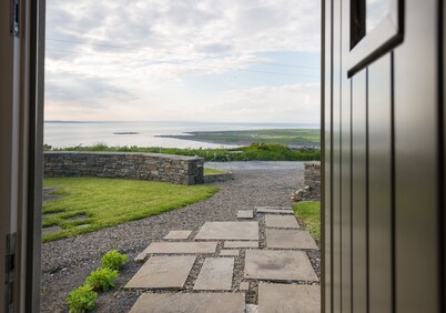 Sea Mist,  Idyllic Setting overlooking the Atlantic Ocean