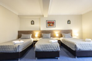 4 slaapkamers, wifi (toeslag), beddengoed