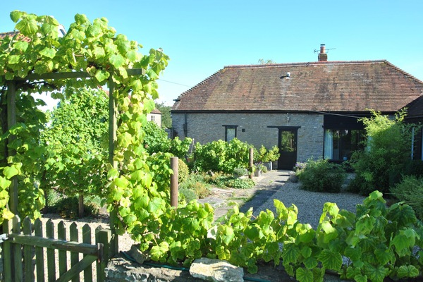 Traditional stone barn in the beautiful Blackmoor Vale.