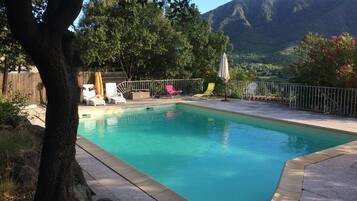 Piscina a l'aire lliure