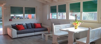 FĂ©rias Tranquilas, em uma Ărea Cercada por Vegetação, a Poucos Passos do Centro