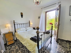 4 Schlafzimmer, kostenloses WLAN, Bettwäsche