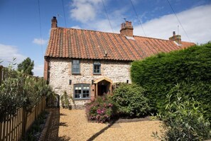 Exterior - No. 33 Cottage 1, Thornham, Norfolk (Thornham)