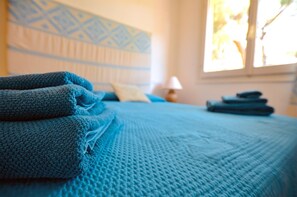 2 chambres, lit parapluie, Wi-Fi gratuit, draps fournis