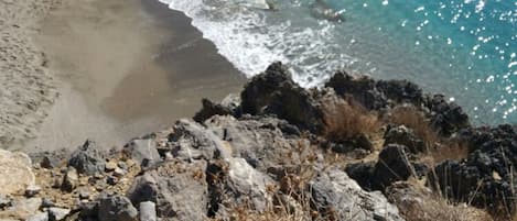 Beach nearby, sun-loungers