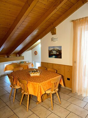 Dining - Between nature and comfort: elegant apartment with terrace and garden in Trentino (Brez Novella (TN))