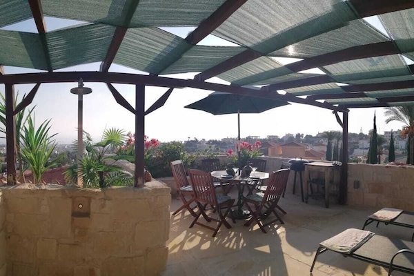 The stunning roof terrace with panoramic views - bliss!!