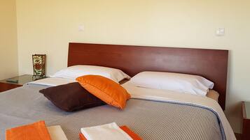 4 chambres, fer et planche Ă  repasser, Wi-Fi, draps fournis
