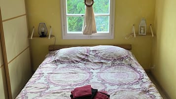 1 habitación, wifi y ropa de cama