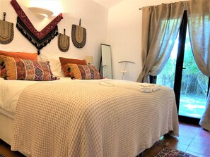 5 Schlafzimmer, Zimmersafe, Bügeleisen/Bügelbrett, Reisekinderbett