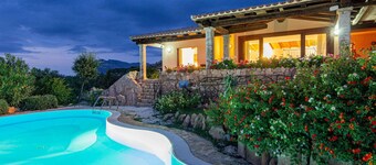 Villa Brandinchi : vue spectaculaire sur la mer avec piscine privée et assainissement professio...