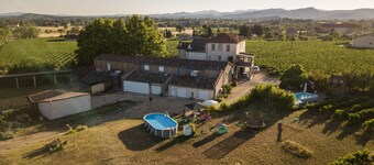 cottage 8 people 4 bedrooms 3 stars in a farmhouse surrounded by vineyards