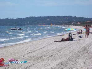 Platja a a prop 