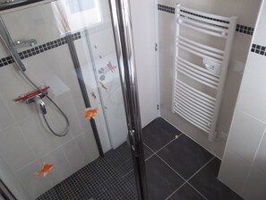 Interior - Large Studio (26m2) with large terrace (17m2) 50m from the sea and beach.  (Hyères)