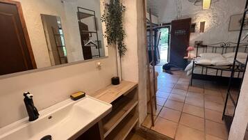 5 chambres, fer et planche Ă repasser, lit parapluie, Wi-Fi gratuit