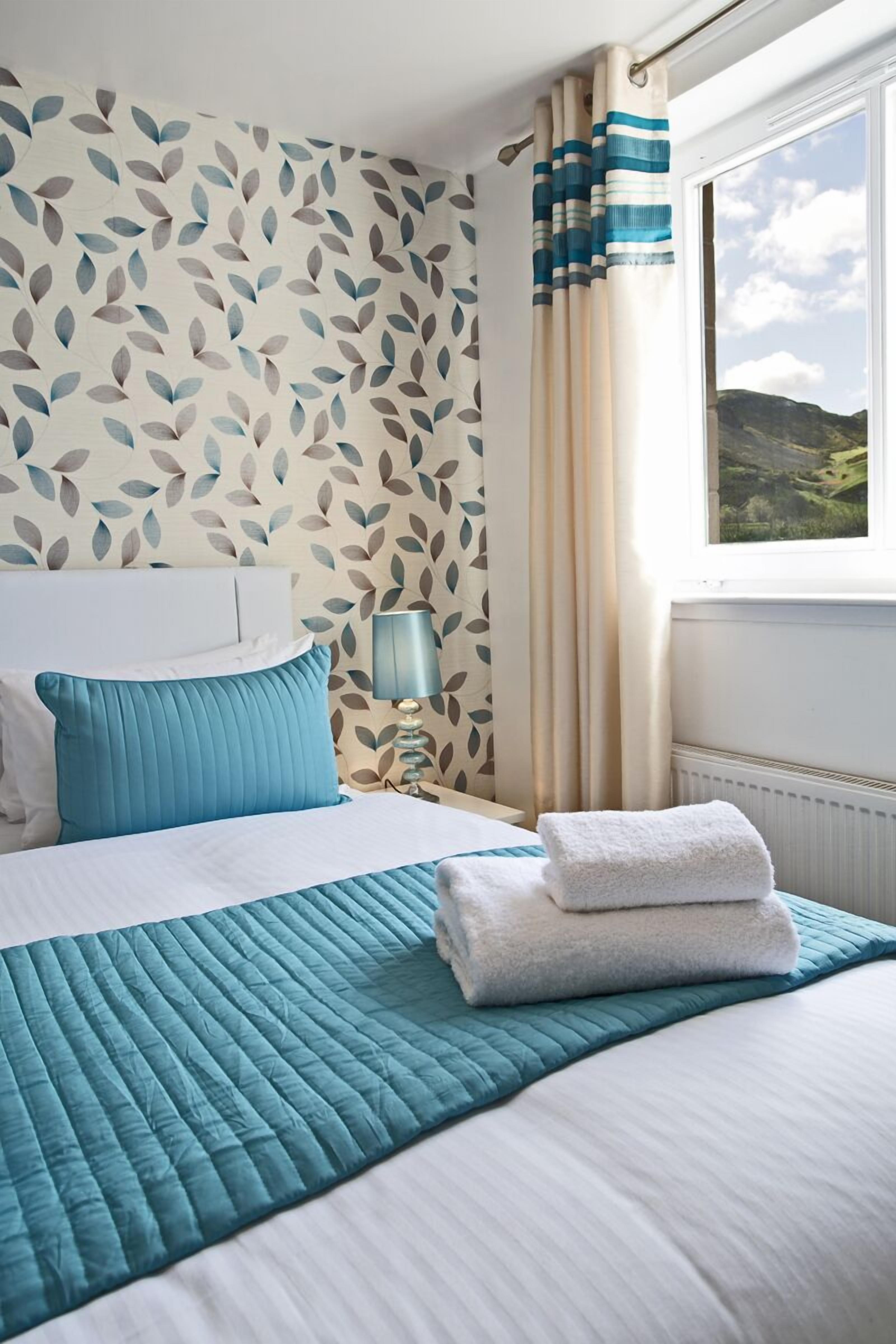2nd. bedroom can be SUPER KING size or 2 Twins  hotel style zip and link beds